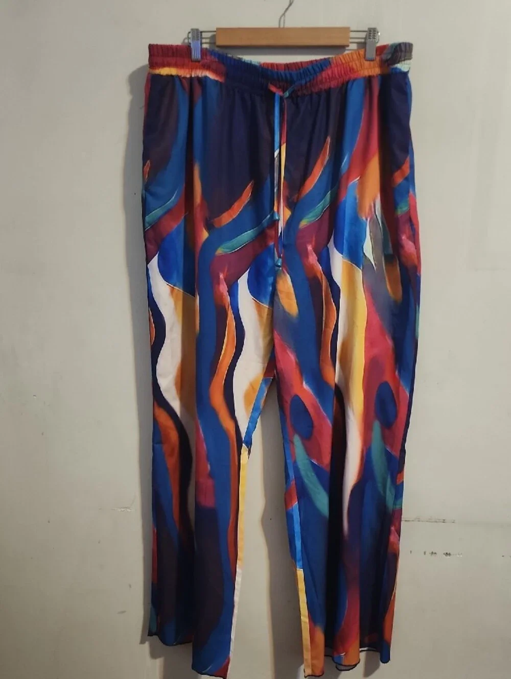 Multicolor Abstract Print Men’s Dress Pants. New Without Tag